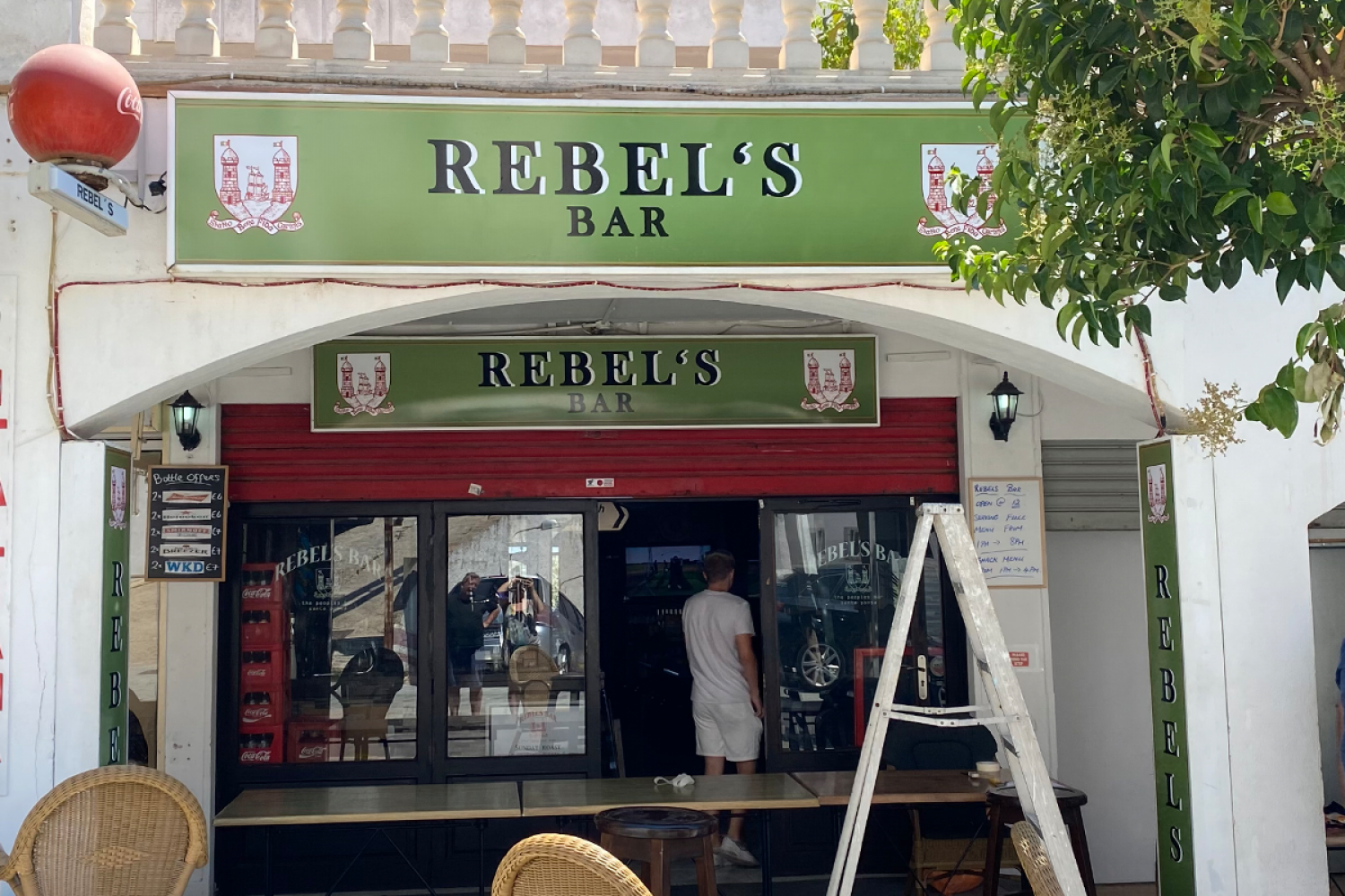 Signage Beschilderung Senales Rebels Bar Santa Ponsa